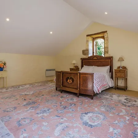 Chateau De La Guerinchie, Beautiful 7 Bedroom Castle In The Heart Of The Dordogne