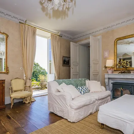 Chateau De La Guerinchie, Beautiful 7 Bedroom Castle In The Heart Of The Dordogne *