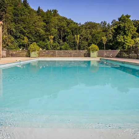 Chateau De La Guerinchie, Beautiful 7 Bedroom Castle In The Heart Of The Dordogne *