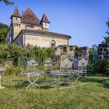 Chateau De La Guerinchie, Beautiful 7 Bedroom Castle In The Heart Of The Dordogne * Thiviers
