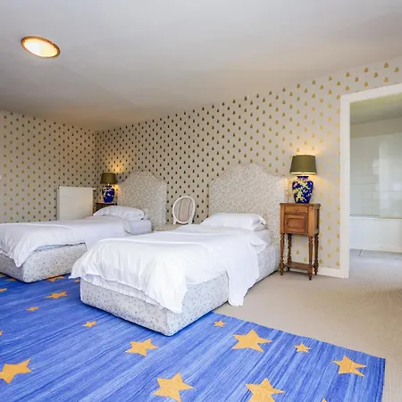 Villa Chateau De La Guerinchie, Beautiful 7 Bedroom Castle In The Heart Of The Dordogne *
