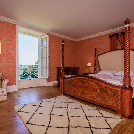 Chateau De La Guerinchie, Beautiful 7 Bedroom Castle In The Heart Of The Dordogne Villa *