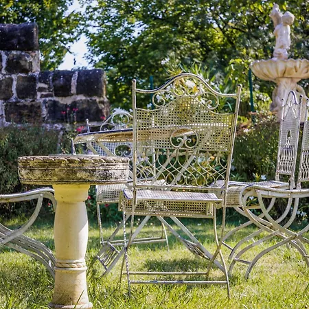 Chateau De La Guerinchie, Beautiful 7 Bedroom Castle In The Heart Of The Dordogne * Thiviers