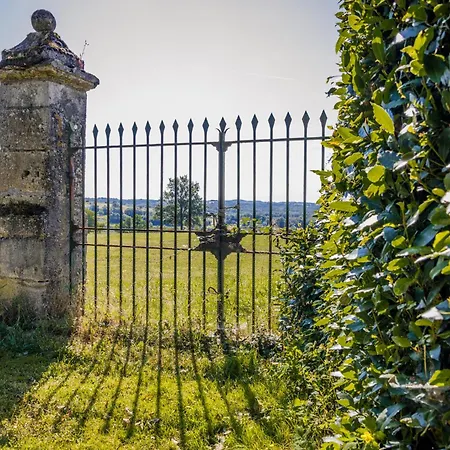 Chateau De La Guerinchie, Beautiful 7 Bedroom Castle In The Heart Of The Dordogne