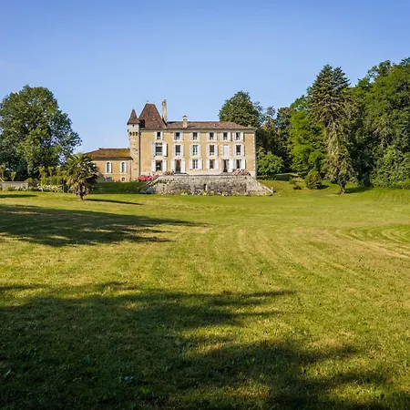 Villa Chateau De La Guerinchie, Beautiful 7 Bedroom Castle In The Heart Of The Dordogne